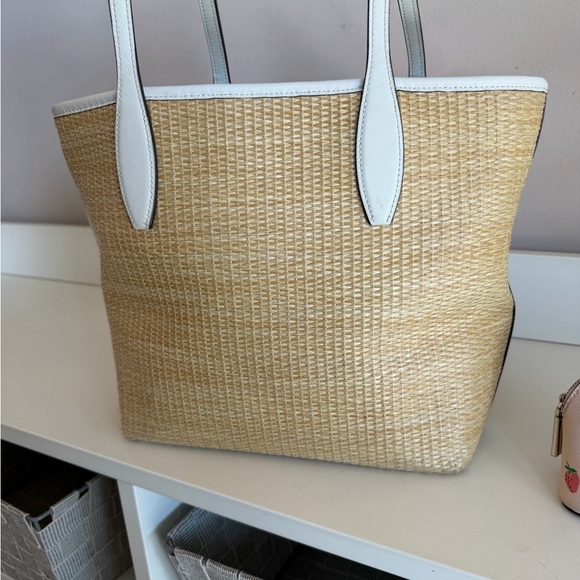 Kate Spade Straw Tote Bag with Strawberry Wristlet and Cosmetic Pouch Set - Picture 11 of 12